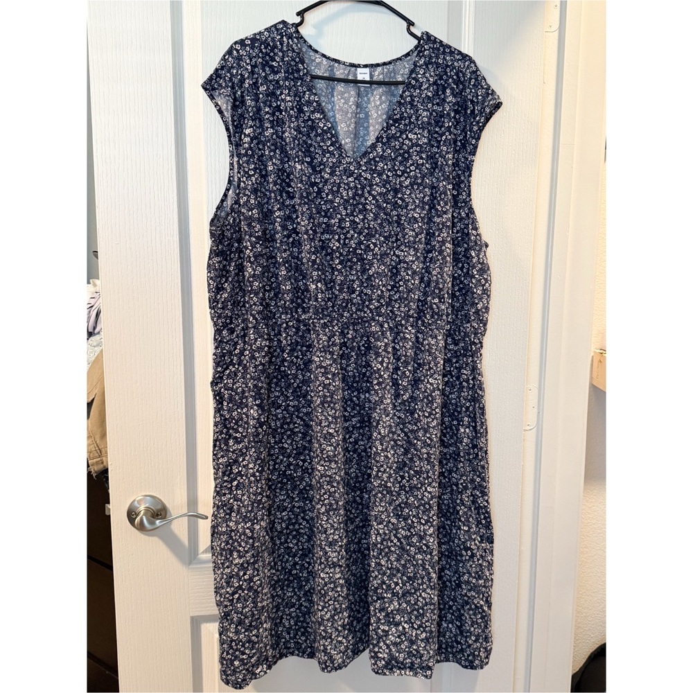 Old Navy Blue Ditsy Floral Midi Dress